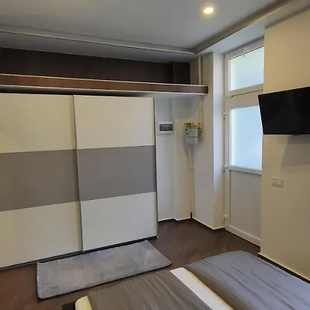 Lejlighed Small Home Sziv D *